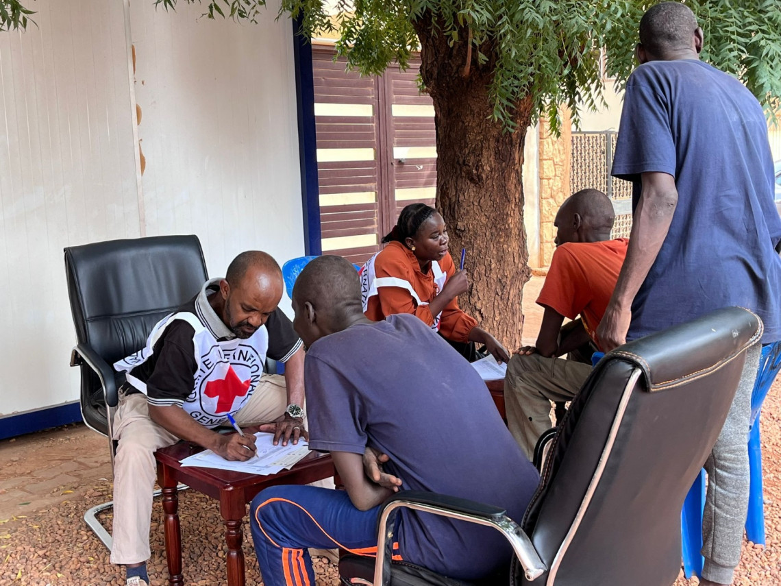 Red Cross Facilitates Release Of 64 SAF Soldiers Held By RSF In Sudan ...